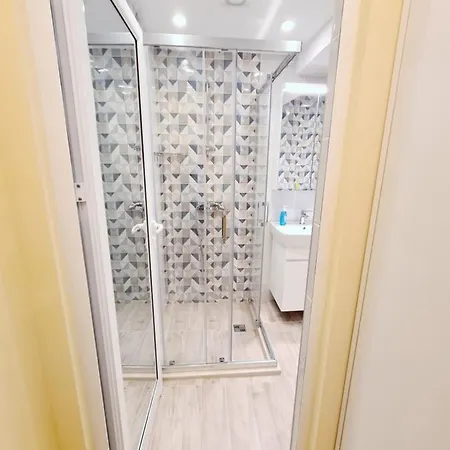 Modern And Cozy Flat In The Center דירה *