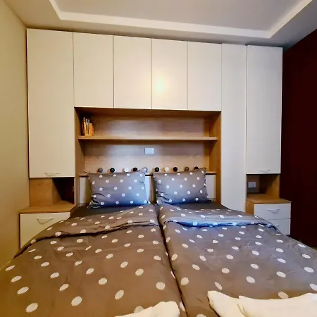 Modern And Cozy Flat In The Center Διαμέρισμα Βάρνα
