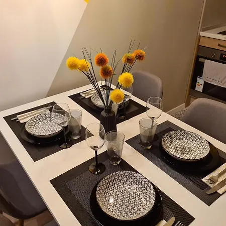 Modern And Cozy Flat In The Center דירה *