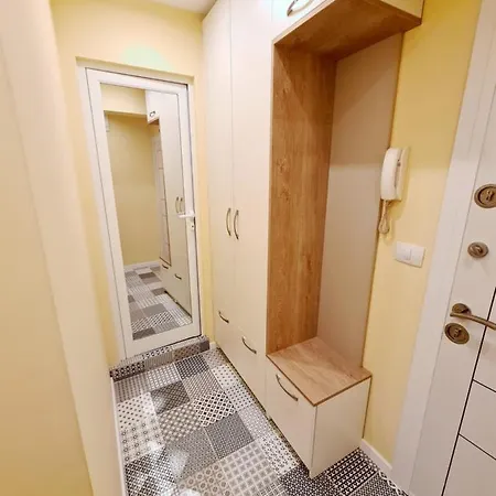 דירה Modern And Cozy Flat In The Center וארנה
