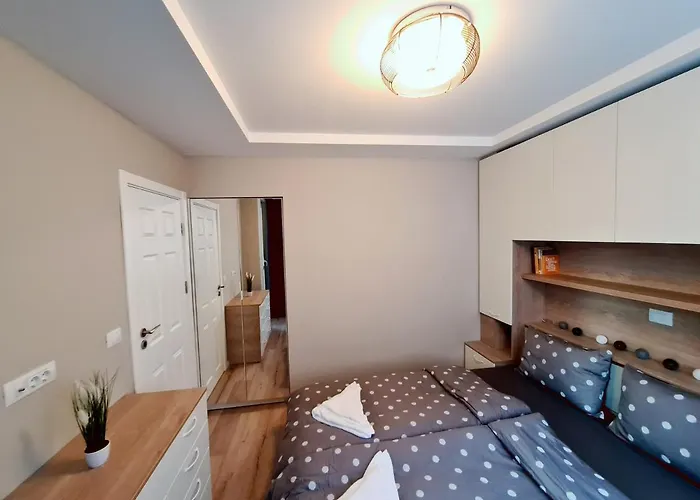 Modern And Cozy Flat In The Center Lejlighed